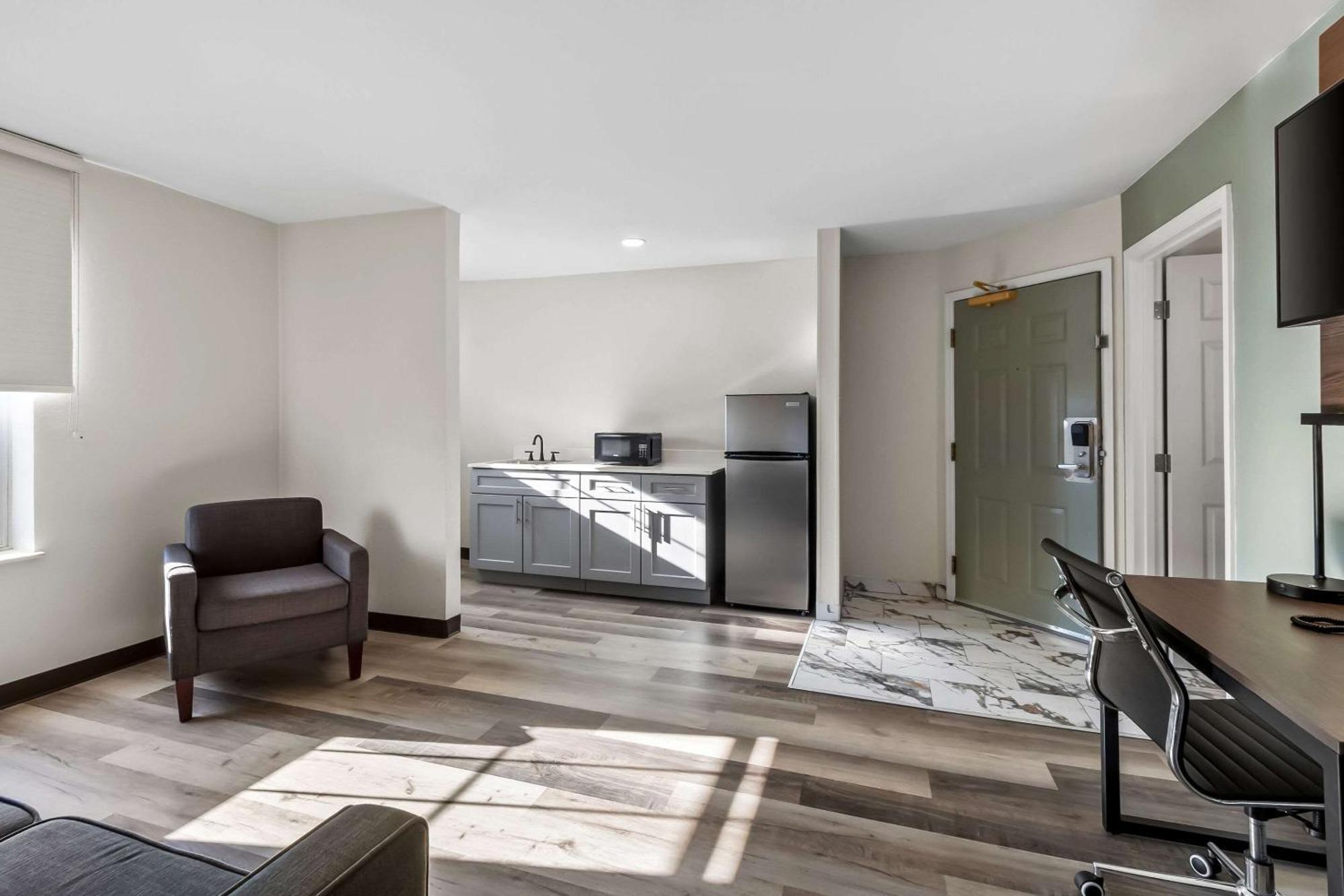 Quality Inn & Suites Columbia Harbison Dış mekan fotoğraf