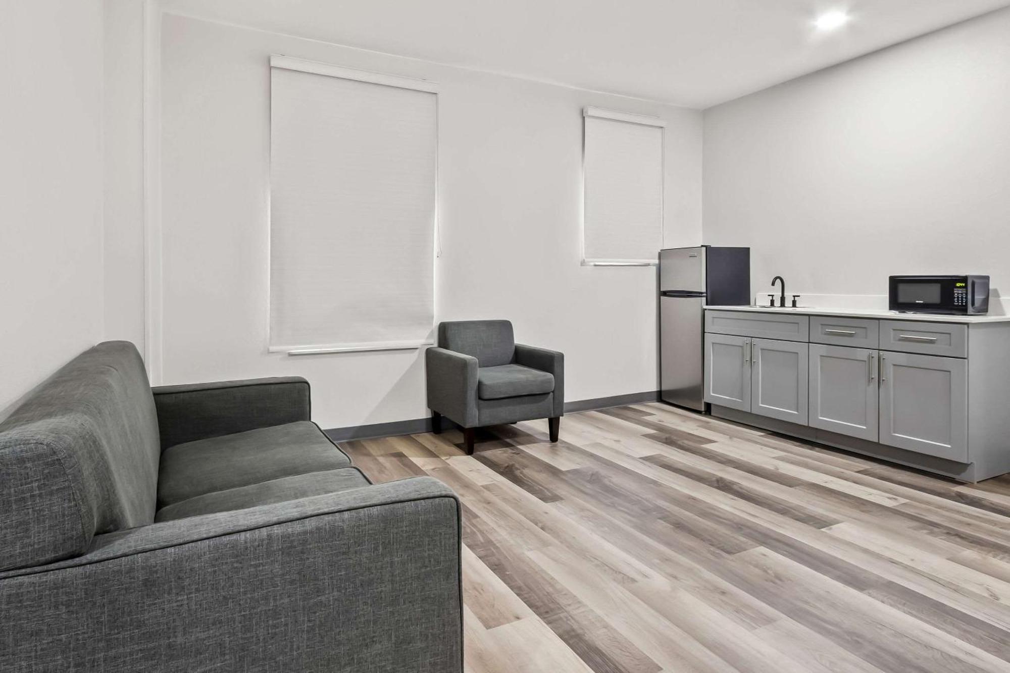 Quality Inn & Suites Columbia Harbison Dış mekan fotoğraf